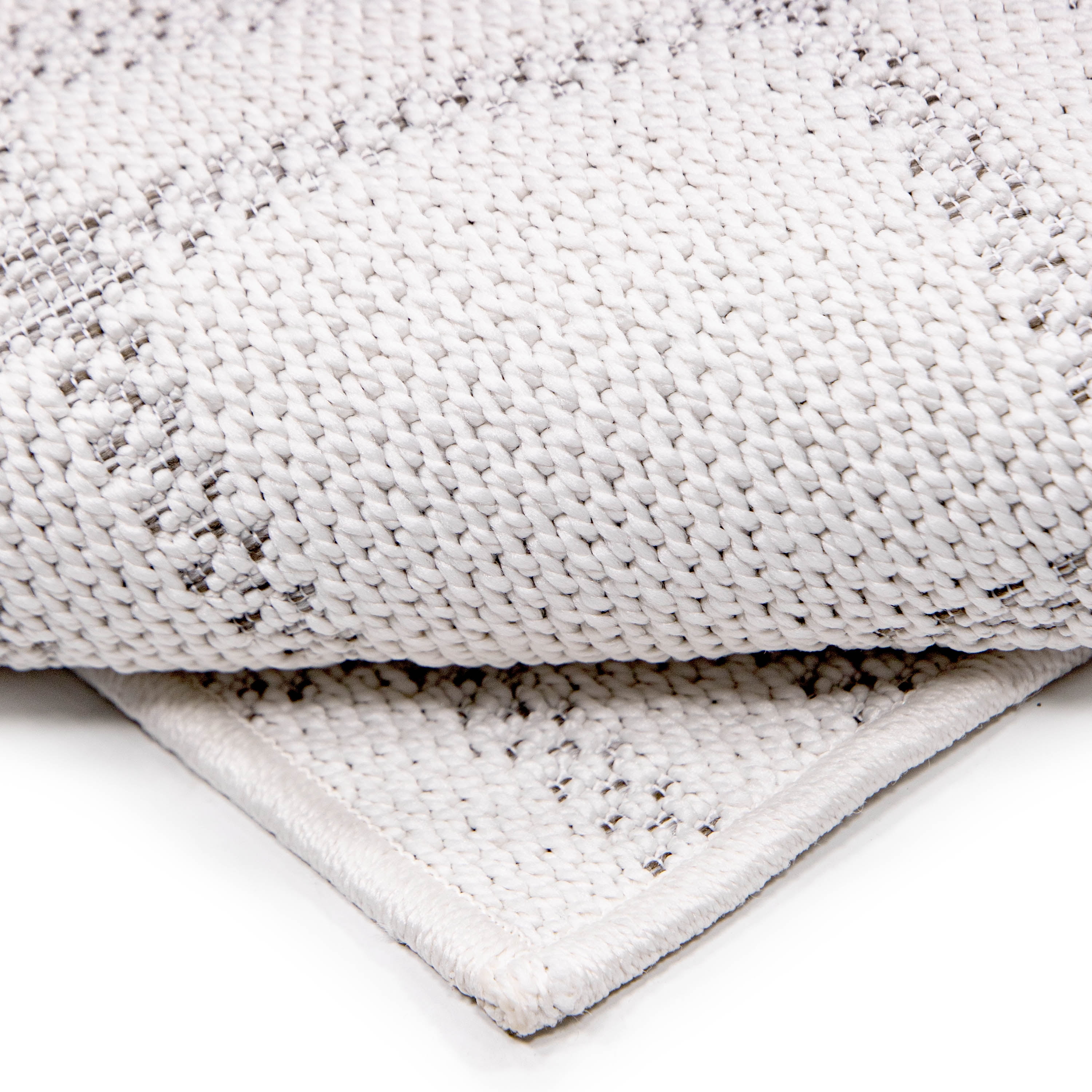 RHC x Utility Canvas 　キルティング クッション⚫︎ホワイト RHC x Utility Canvas キルティング クッション⚫︎ホワイト