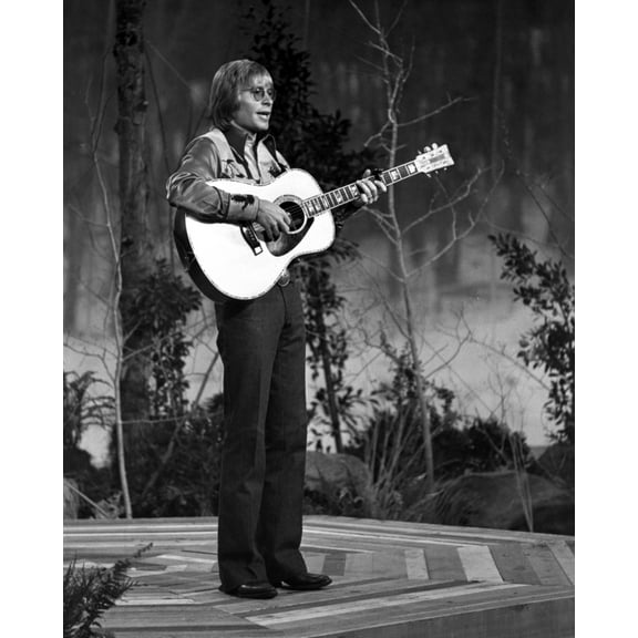 John Denver performing Photo Print (8 x 10)