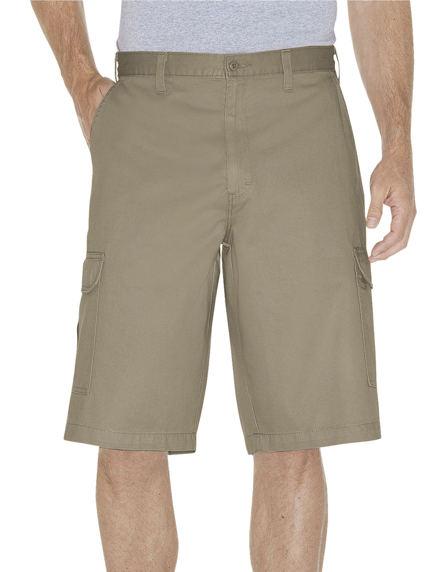 cargo shorts loose fit