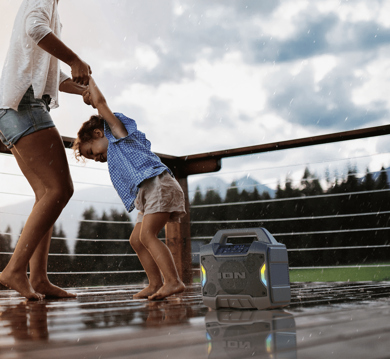 ION Audio Game Day Primetime Portable Rechargeable Speaker with Lights  (图2)