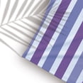 thumbnail image 4 of Toalla de Baño Diseño de Rayas Moradas Lineas Bicolores Ligera Y Suave, 4 of 5
