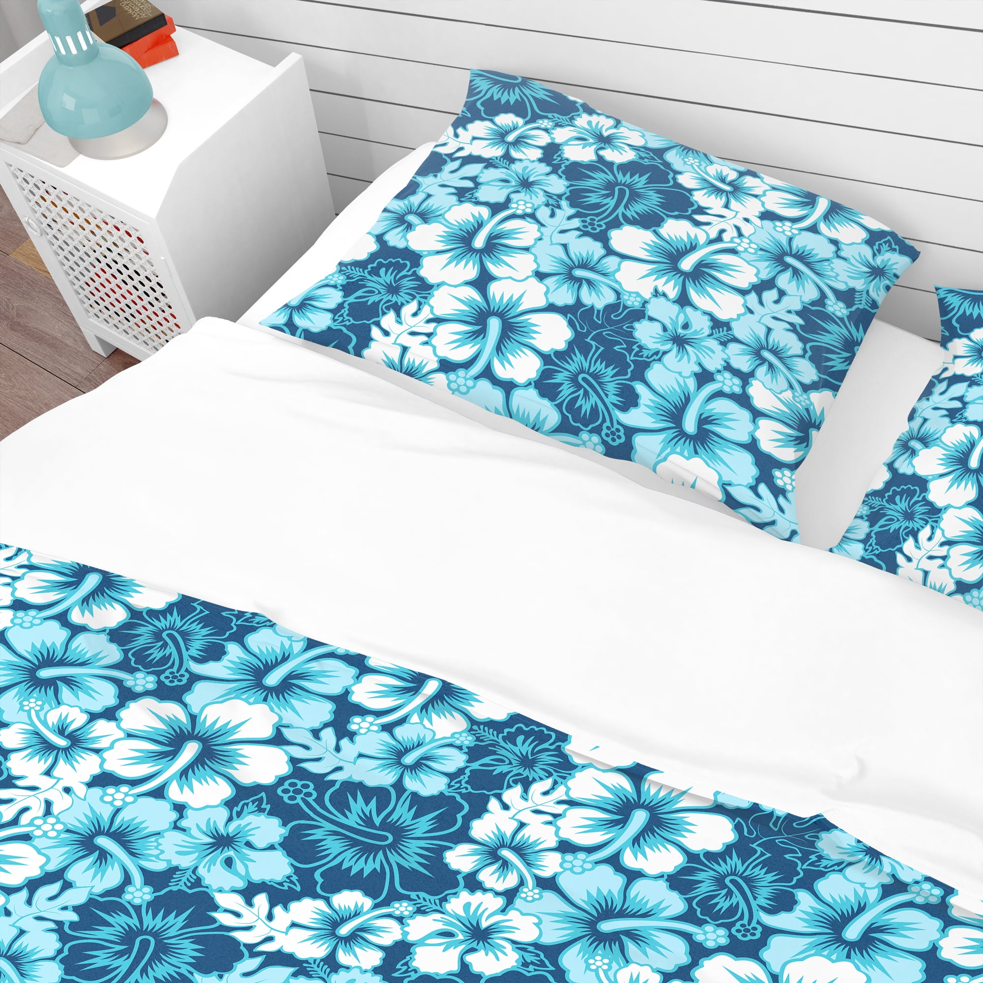 Designart 'Indigo Hawaii Flowers Pattern' Tropical Duvet Cover Set