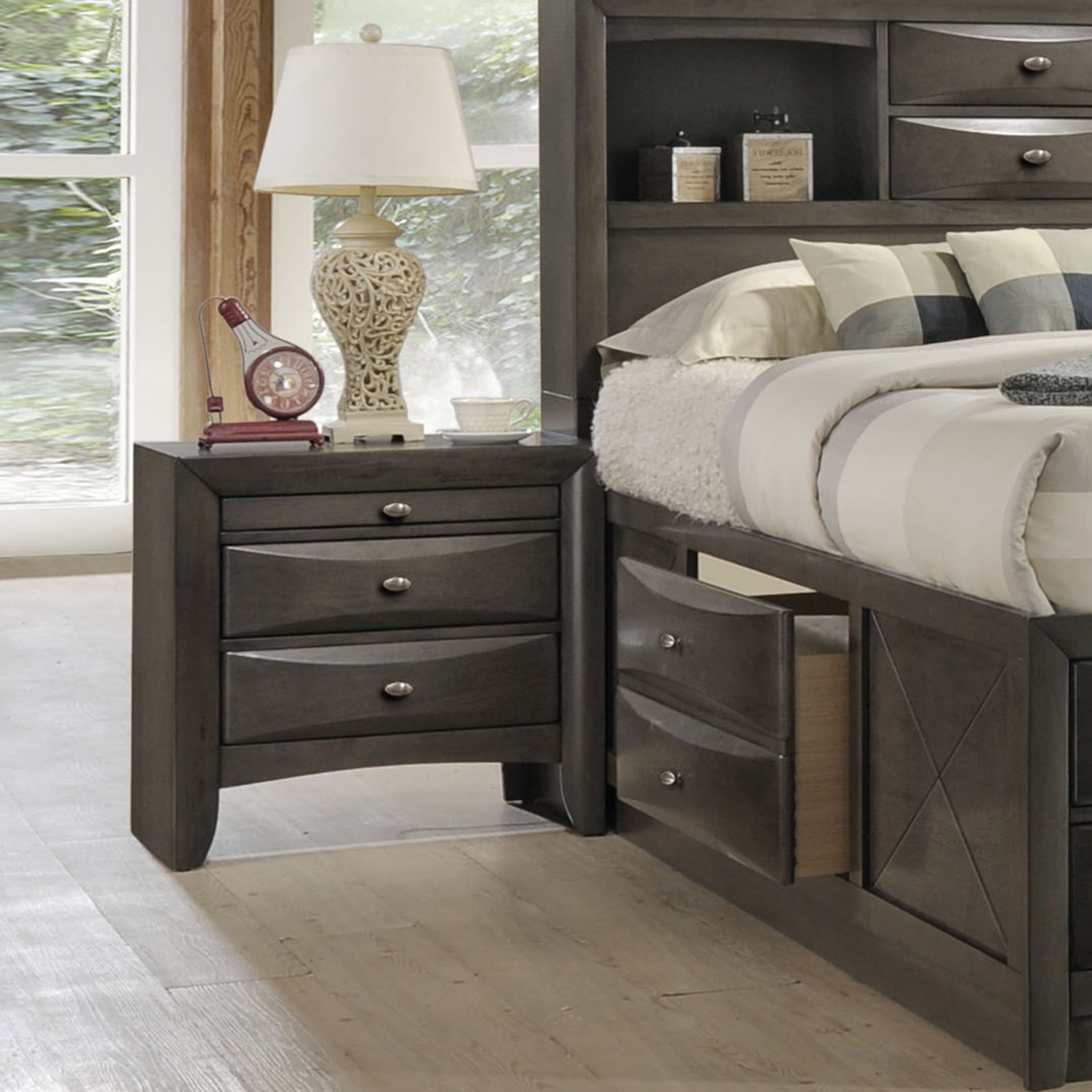 Furniture of America Collins Transitional 3-Drawer Adult Nightstand, Gray