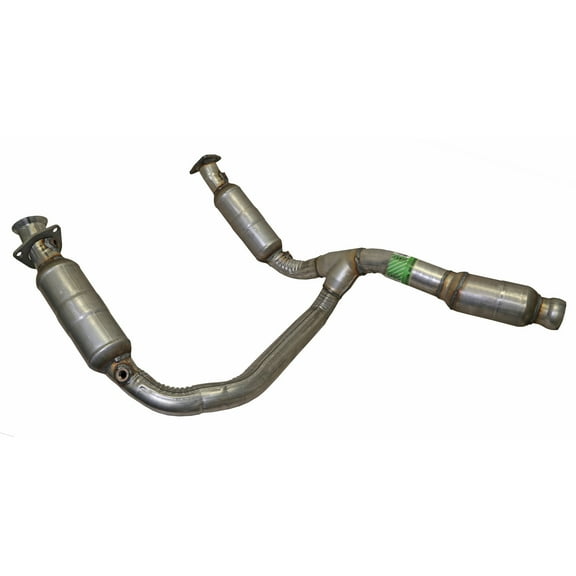 Walker Exhaust Ultra EPA 50497 Direct Fit Catalytic Converter Fits select: 2014-2018 CHEVROLET SILVERADO, 2014-2018 GMC SIERRA
