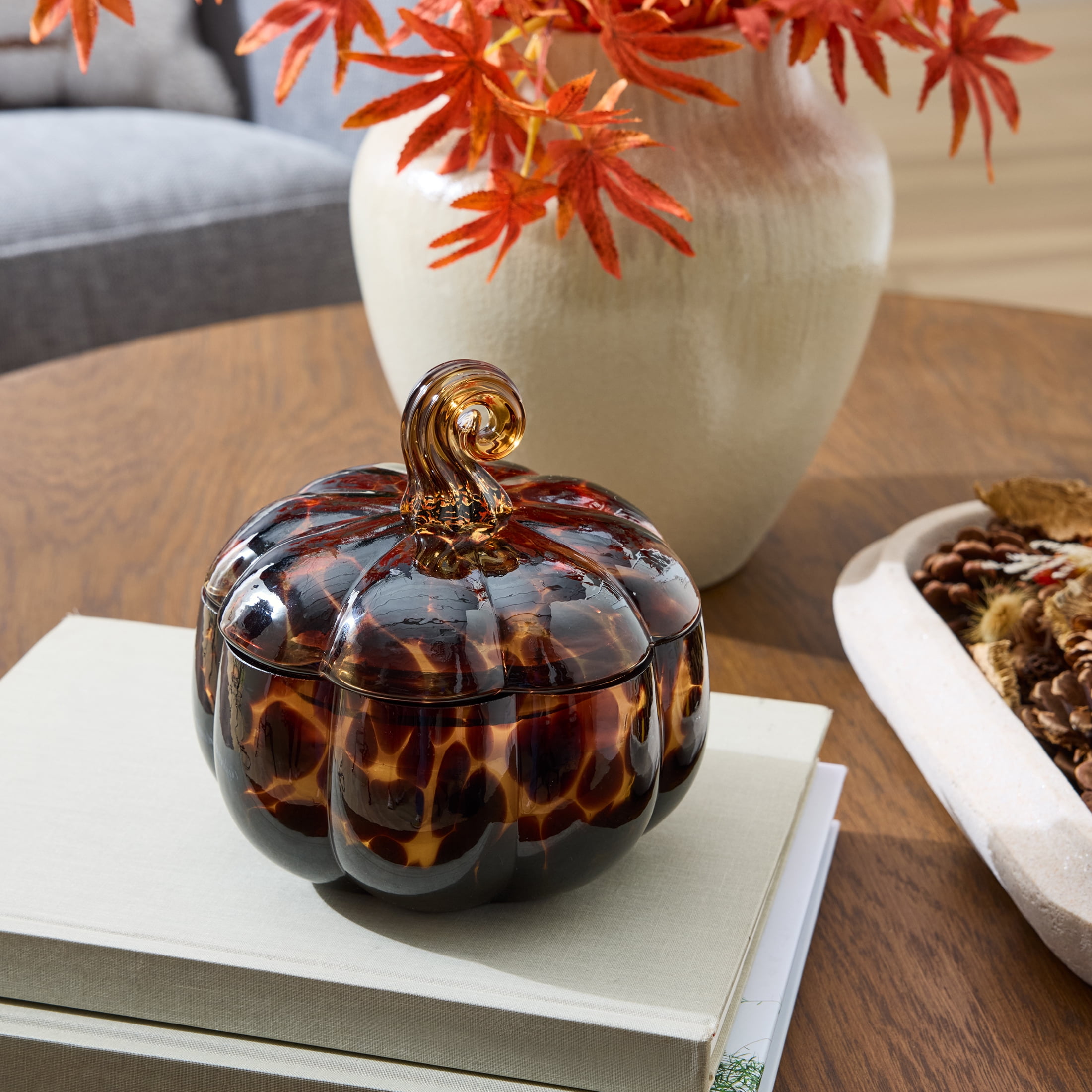 Better Homes & Gardens 2-Wick 18 oz Dark Brown Tortoiseshell Glass Pumpkin Jar Candle, Farm Apple Pumpkin