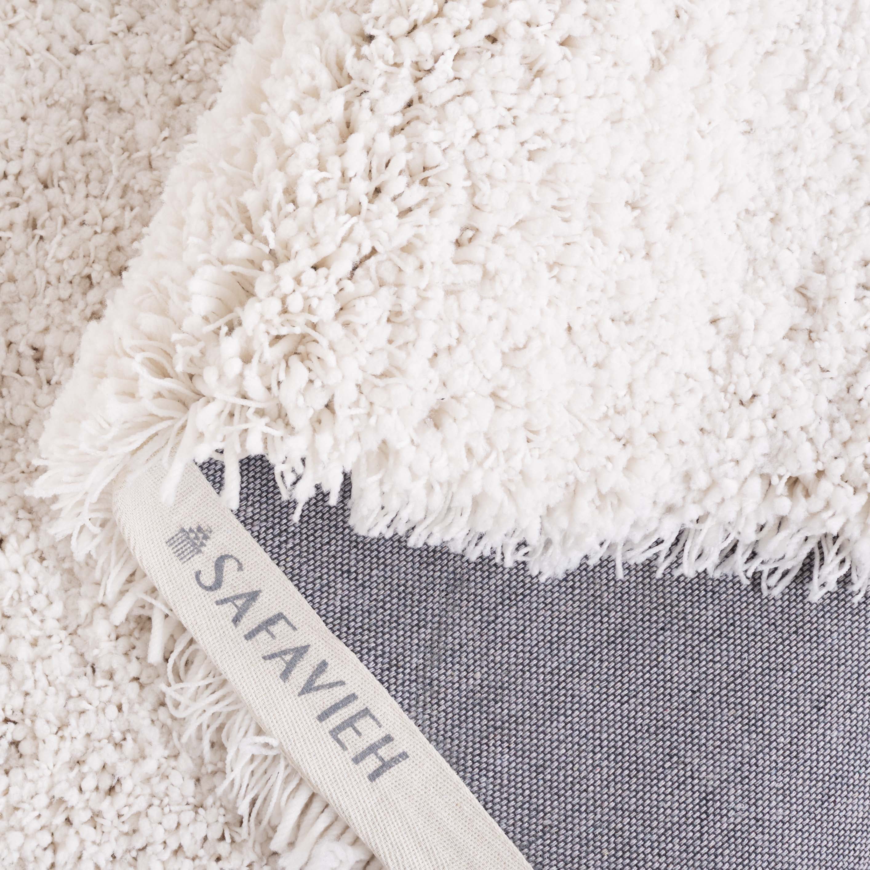 SAFAVIEH Luxe Shag Jameson Solid Area Rug, White, 5' x 8'