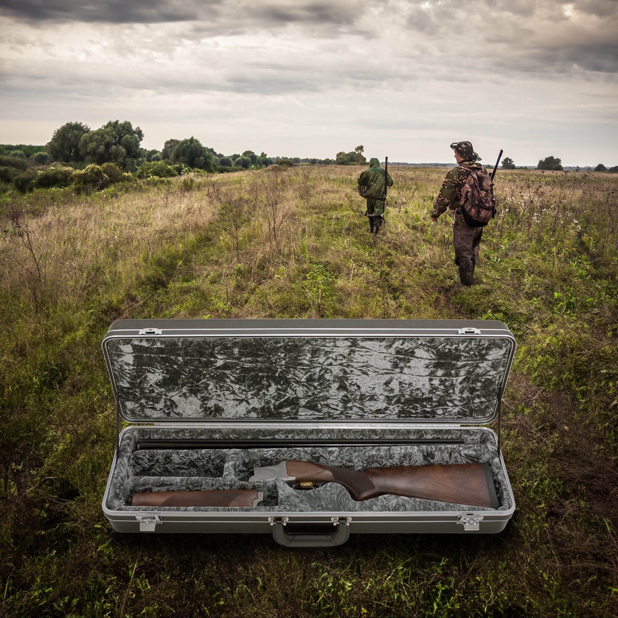 SKB STANDARD BREAKDOWN SHOTGUN CASE W/ALUM VALANCE CONTOURED POLY