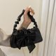 thumbnail image 5 of Gran capacidad para citas, fiestas y días festivos: bolso de hombro de PU con detalle de lazo elegante, color negro y talla única, 5 of 8