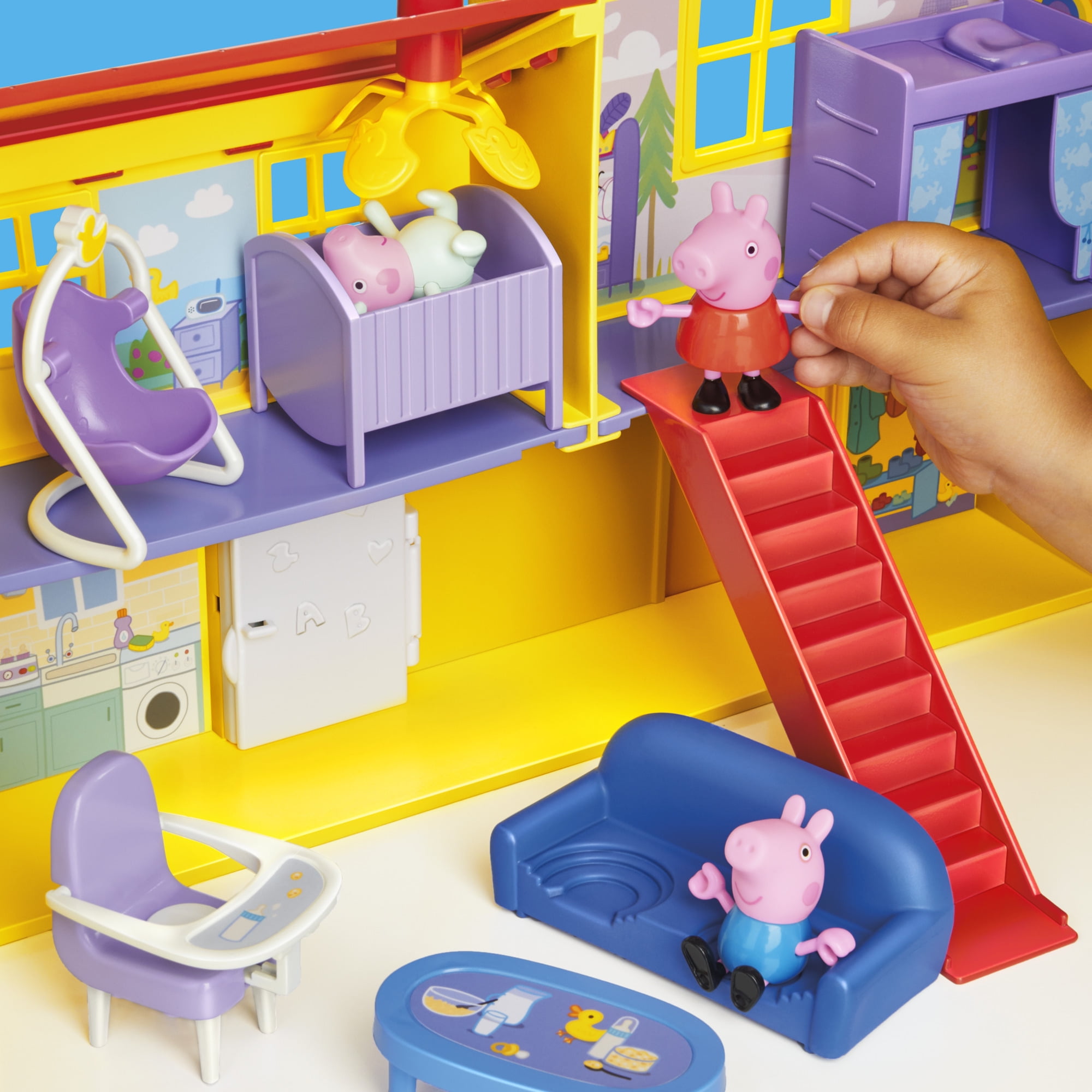 Peppa Pig Toys Peppa's Big Family House with Baby Evie, Birthday Gifts, Playsets for Girls and Boys, 3+