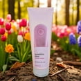thumbnail image 2 of Bath and Body Works Sensitive Skin Colloidal Oatmeal Moisturizing Body Wash (10 FL OZ / 295 mL), 2 of 4
