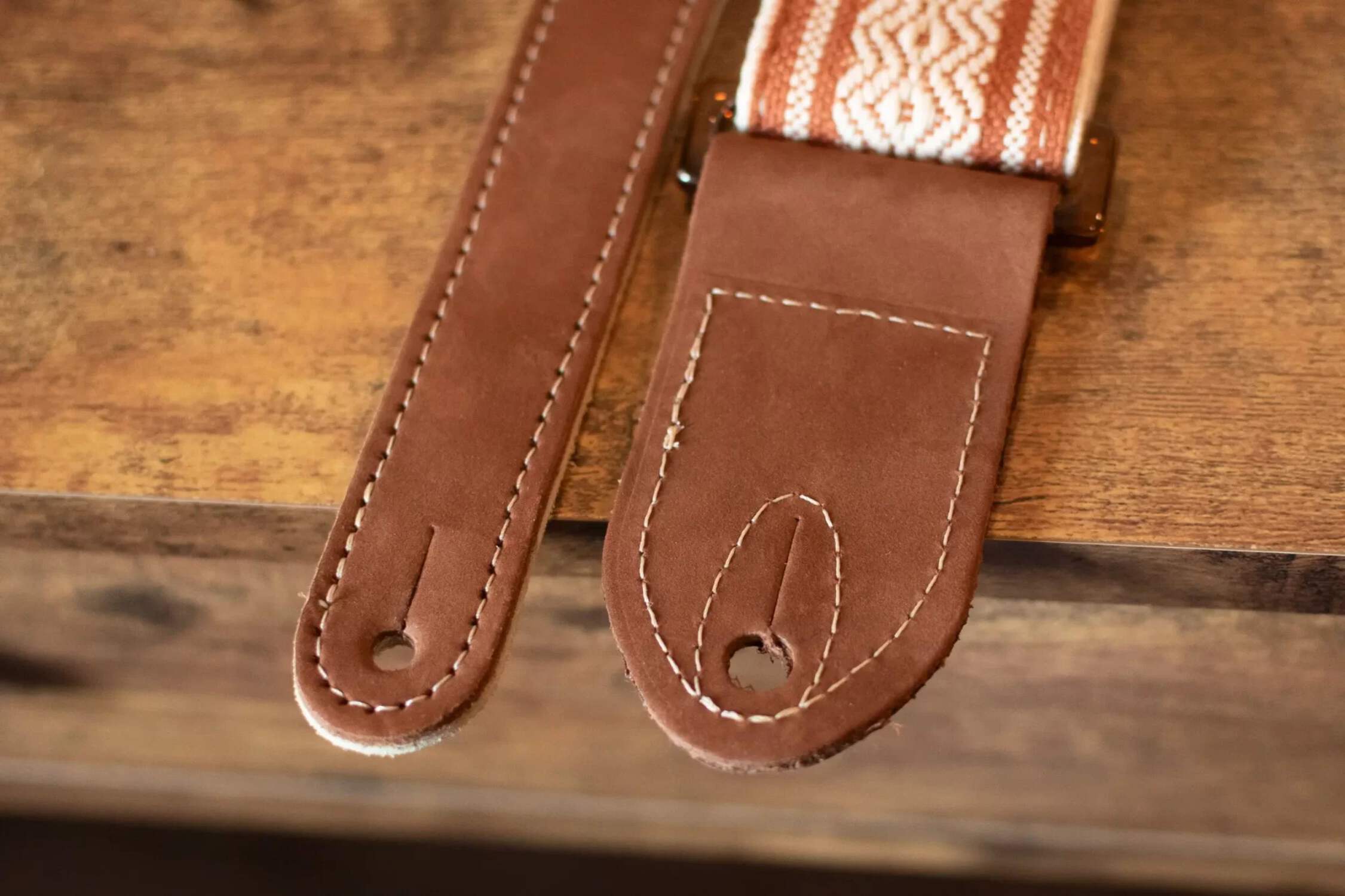 Taylor Academy Guitar Strap - White/Brown Jacquard Cotton - 2"