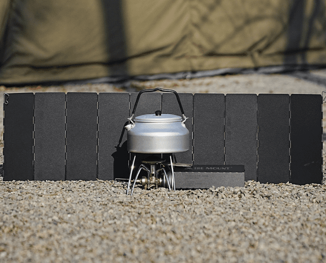 Portable Foldable Camp Stove Windscreen – 10-Plate Wind Guard for Camping, Hiking, Picnic, Includes Carrying Bag (RL Black 1 PC)