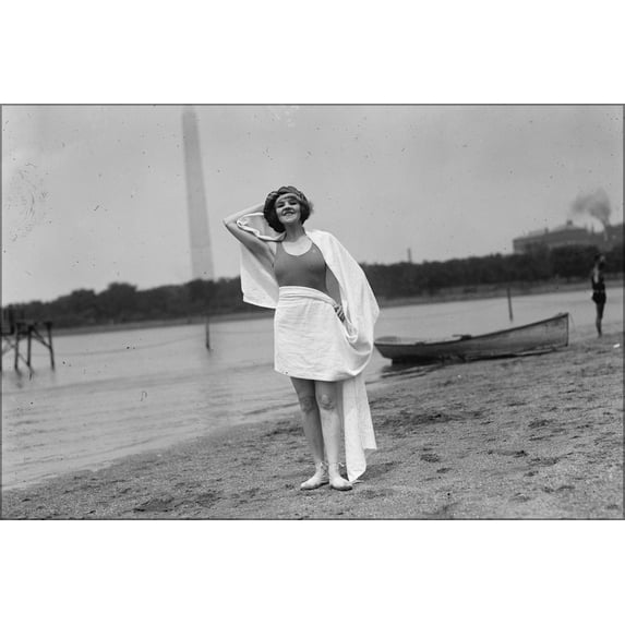 24"x36" Gallery Poster, Kay Laurell at Potomac Tidal Basin beach, Washington, D.C., 1922