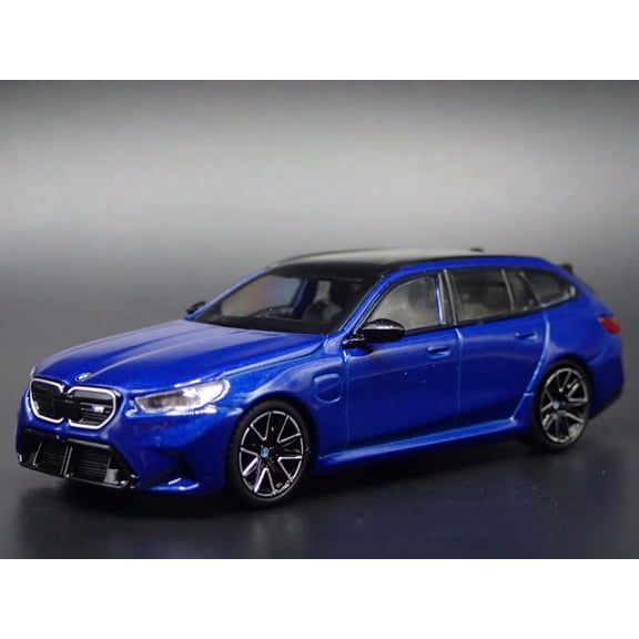 Open Box BMW M5 TOURING STATION WAGON BLUE 1/64 SCALE DIORAMA DIECAST MODEL CAR