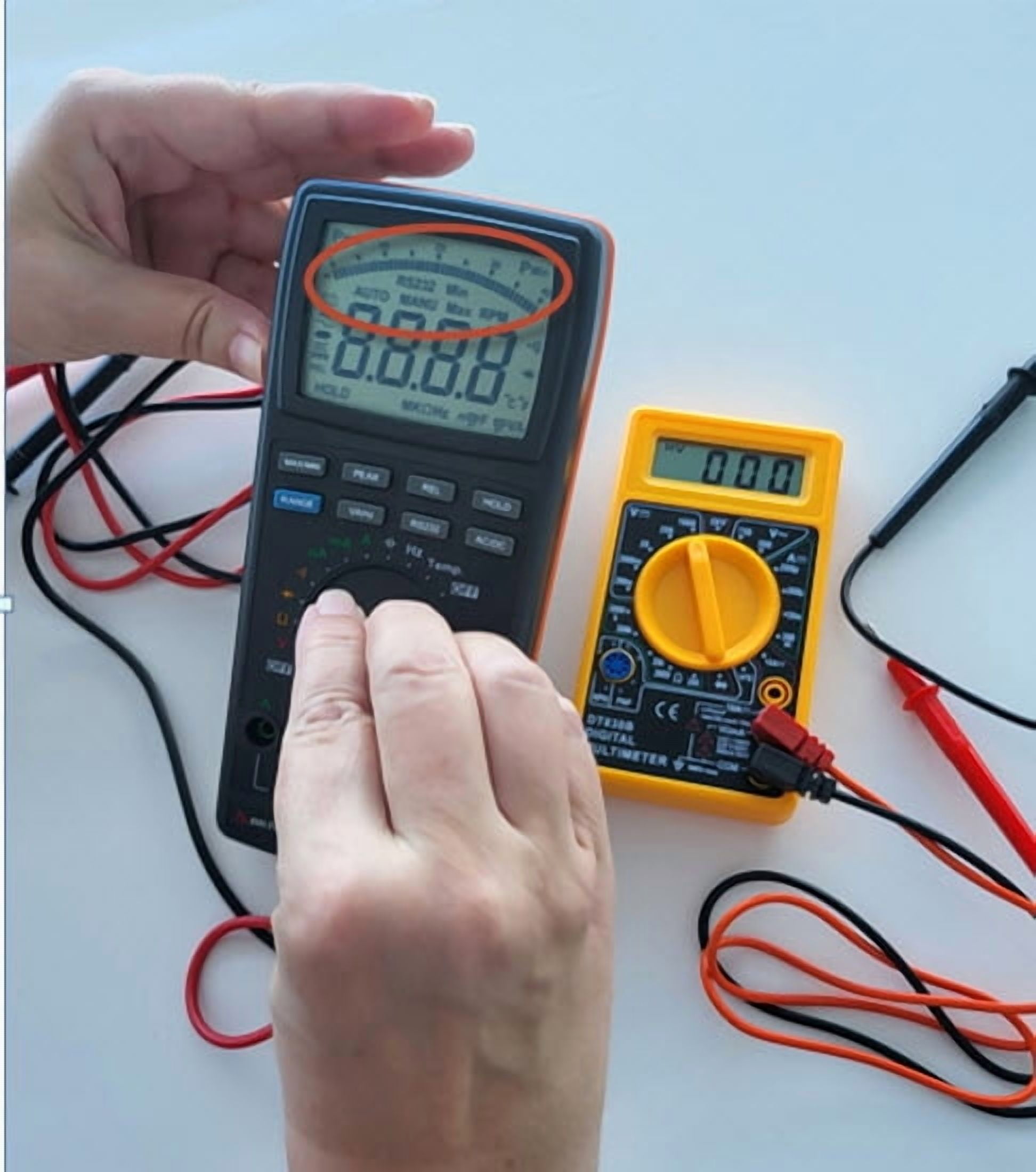 AM-1060 Digital Multimeter - Handheld, Accurate, Multi-Function FREE SHIPPING