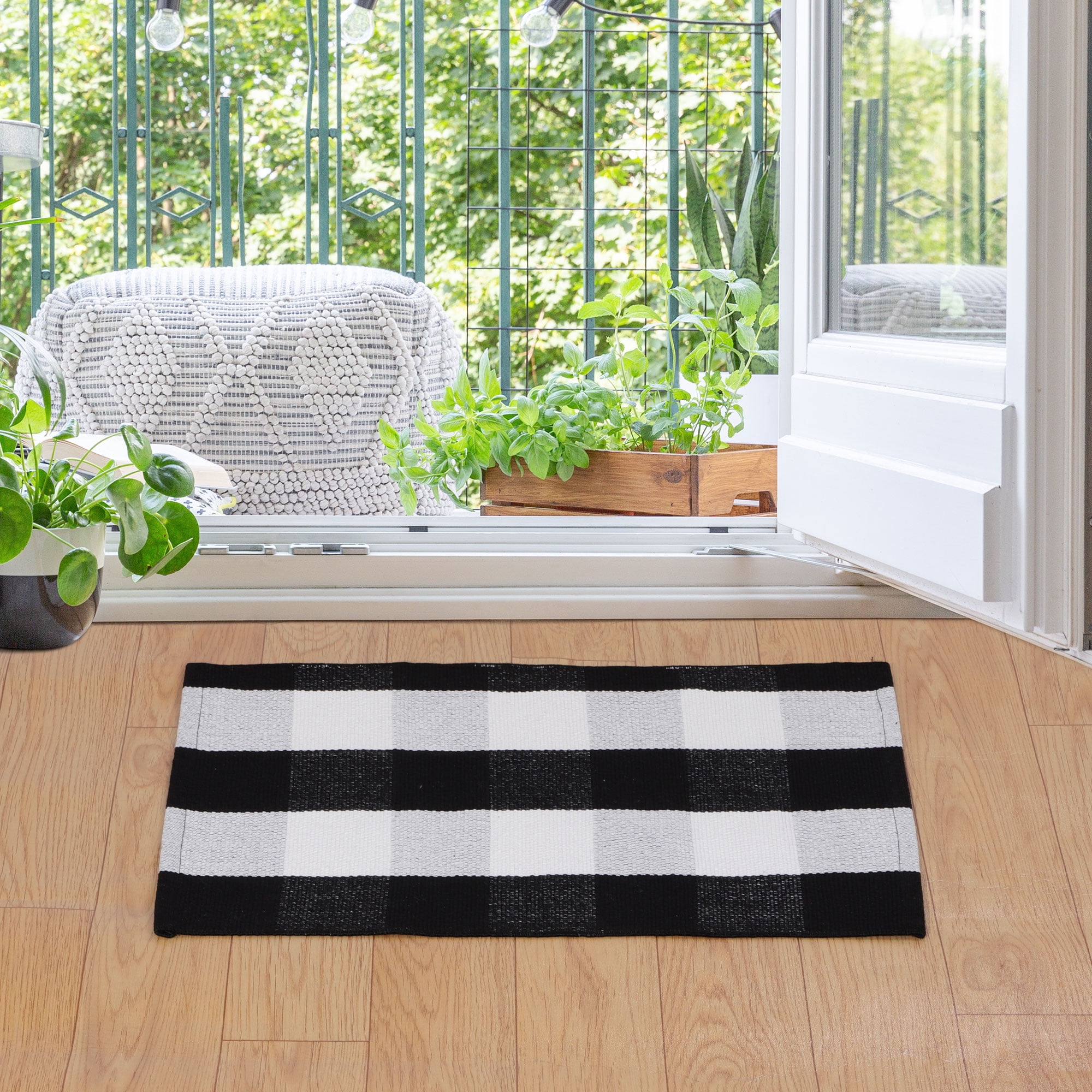 Unique Bargains Cotton Woven Checkered Area Rugs Floor Rug Carpet Mat Black & White 28"x18"