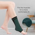 thumbnail image 4 of Nuevos calcetines de compresión médica para el tobillo (par) para el alivio del dolor de la fascitis plantar y el tratamiento de la tendinitis de Aquiles. Soporte para los pies para reducir la hinchazón, recuperación del dolor en el tobillo, tobillera para hombres y mujeres, 4 of 8