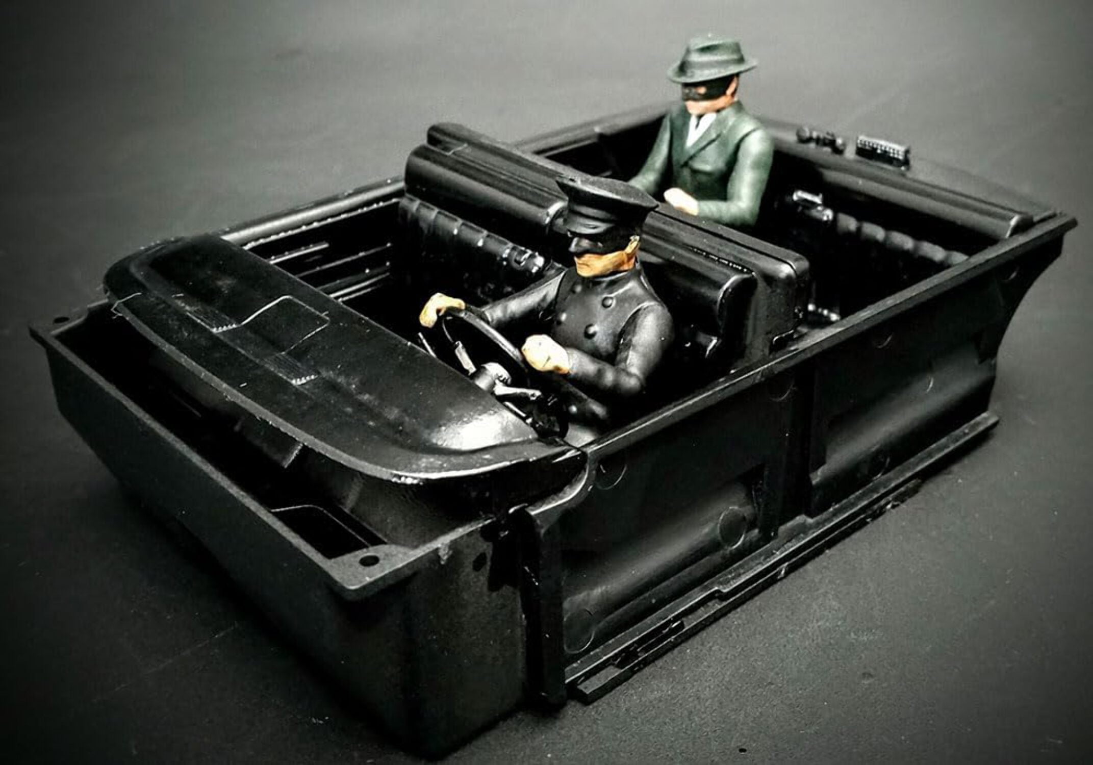 Skill Level 2 AMT 1/25 Scale Model Kit Green Hornet Black Beauty