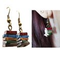 thumbnail image 1 of RO Biblioteca de la vendimia: Un montón de pendientes de libros, pendientes de libros multicolores europeos y americanos, accesorios 1 pieza Sincero Electrónica, 1 of 5