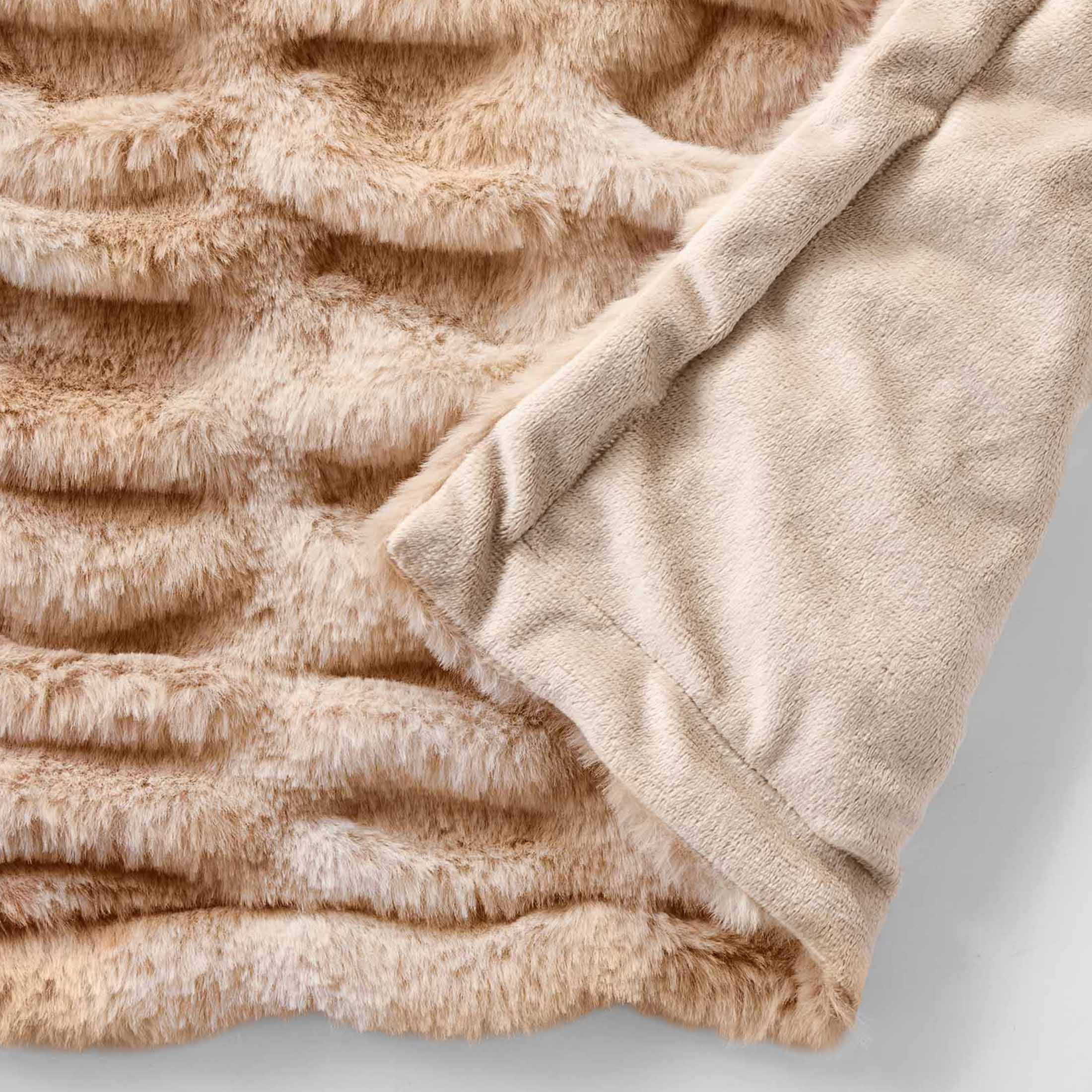 Better Homes & Gardens Natural Tie Dye Ruched Faux Fur Throw, 50"x72"