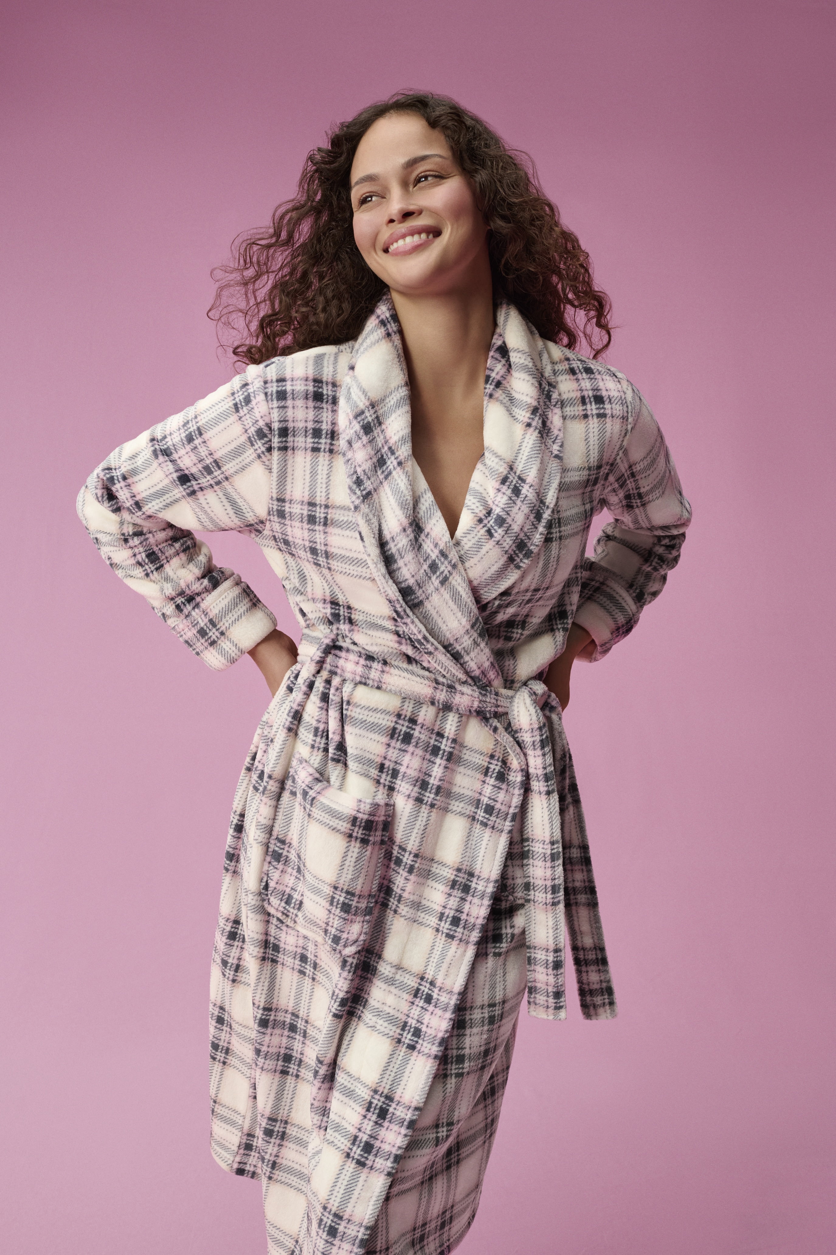 Joyspun Women's Plush Robe, Sizes S-3X