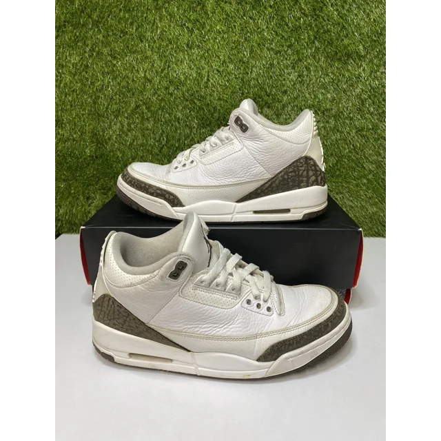 Ni - ke Air Jordan 3 Mocha Retro Size 9 Mens White Brown Sneakers 2018 136064-122