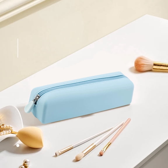 Large Travel Silicone Makeup Brush Holder,Washable Silicone Make Up Bag,Portable Cosmetic Brushes Holder,Soft Makeup Tools Organizer for Travel (Blue)