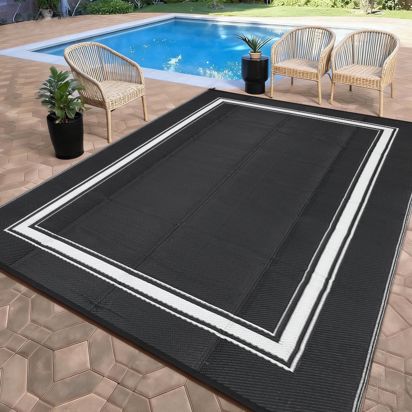 HIWEAVER 8' x 10' Black/White Outdoor Rug PP Plastic Straw Woven Waterproof Patio Rug with Border Portable Outside Carpet for Balcony Deck Picnic Garden Decor