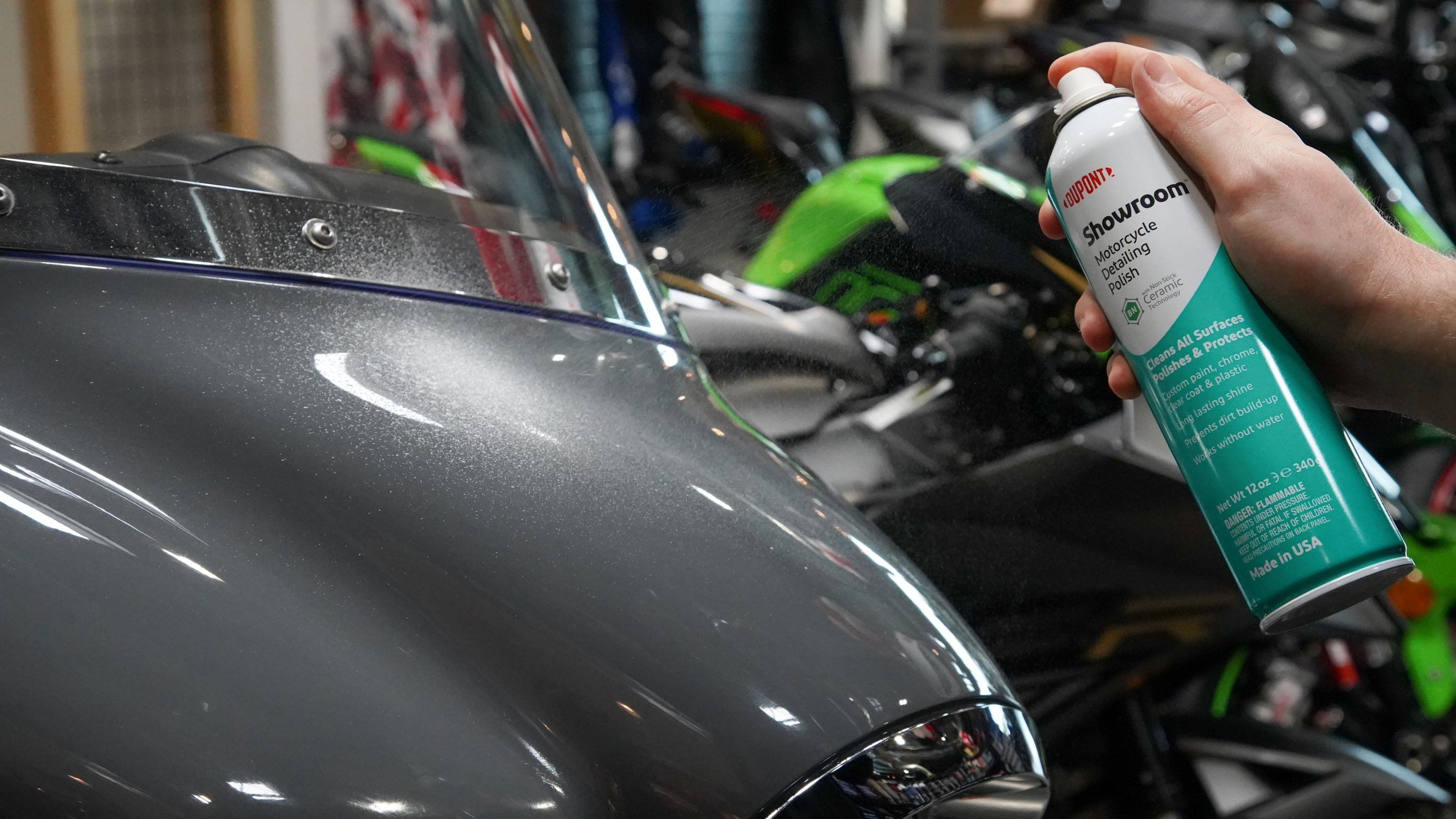 DuPont Showroom Detailing Polish with Non-Stick Ceramic Technology