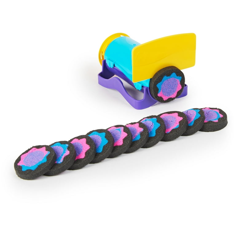 Kinetic Sand Play Set, Slice N' Surprise Kit with 13.5oz Sand (3