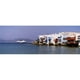 Immeubles au Bord de l'Eau Mykonos Cyclades Îles Grèce Affiche Impression par - 36 x 12 – image 1 sur 1