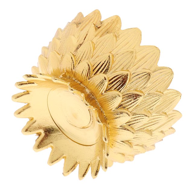 Lámpara de Ghee apariencia de Loto Perfecl Soporte de la lámpara Ghee Color Oro Tamaño 4 x 3 cm