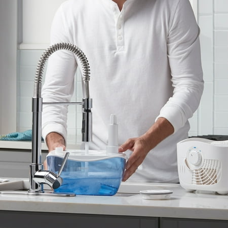 Vicks - 1.1 Gal. Cool Mist Humidifier - White