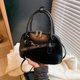 thumbnail image 3 of Bolso de concha popular para mujer, nuevo estilo 2025, bolso de bolos retro, bolso bandolera informal de mano, bolso pequeño para ir al trabajo., 3 of 4