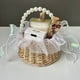 thumbnail image 2 of Cesta de Flores Cateissary con Mango de Perla para Dama de Honor, 2 of 6