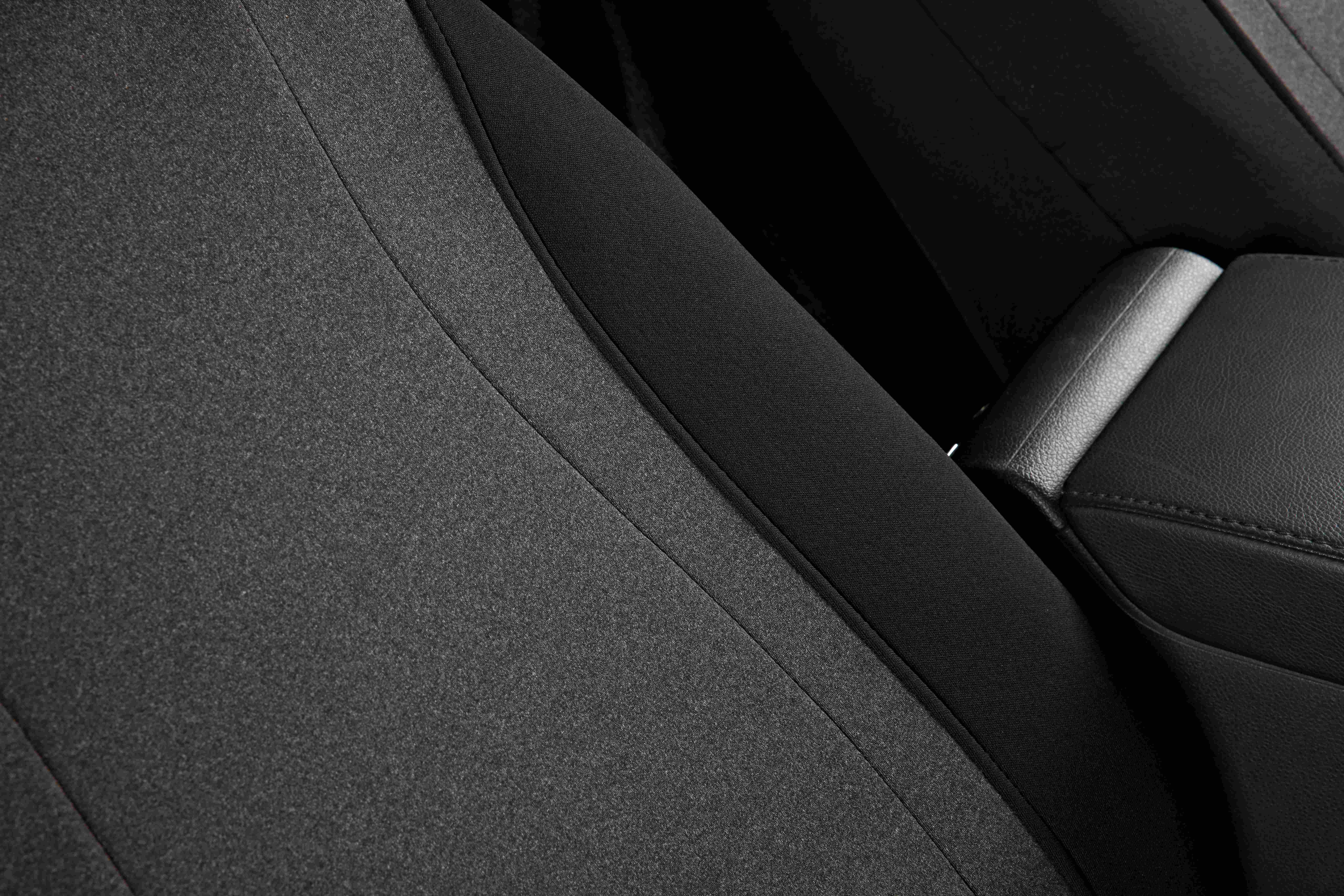 Housses Éco-Responsables RoadComforts x2 – Noir/Gris Convient à la plupart des voitures, camions et SUV.