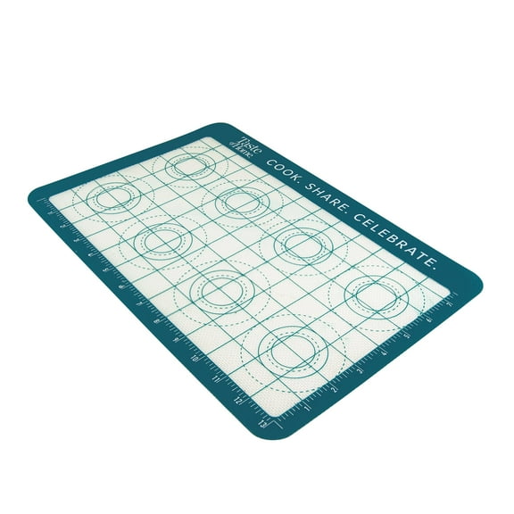 Taste of Home Silicone Baking Mat - Small