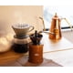 thumbnail image 2 of Gotero de café Kalita Mino Ware, porcelana, color beige, 2 a 4 tazas, 2 of 9