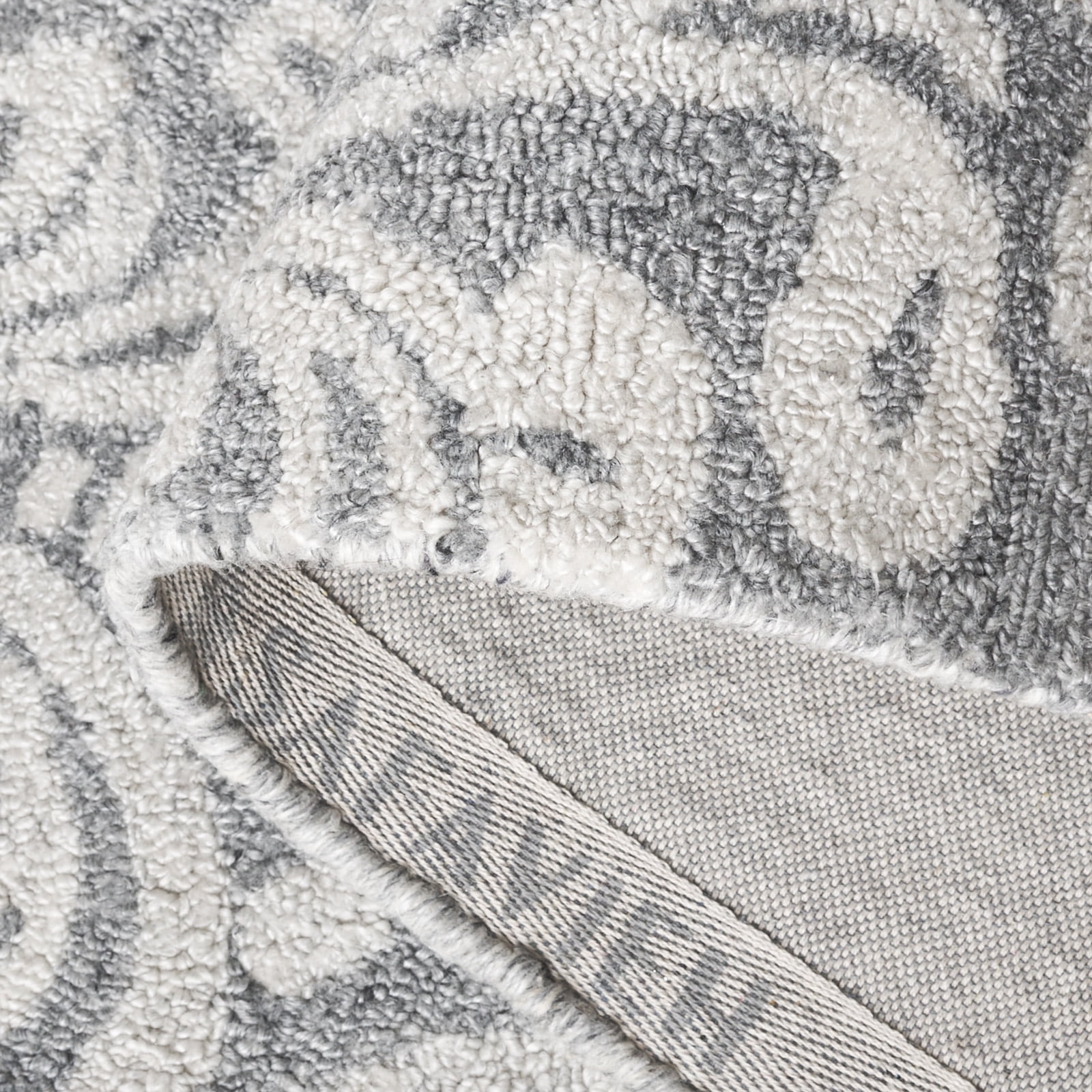 SAFAVIEH Anatolia Garrick Medallion Area Rug, Grey, 6' x 6' Round