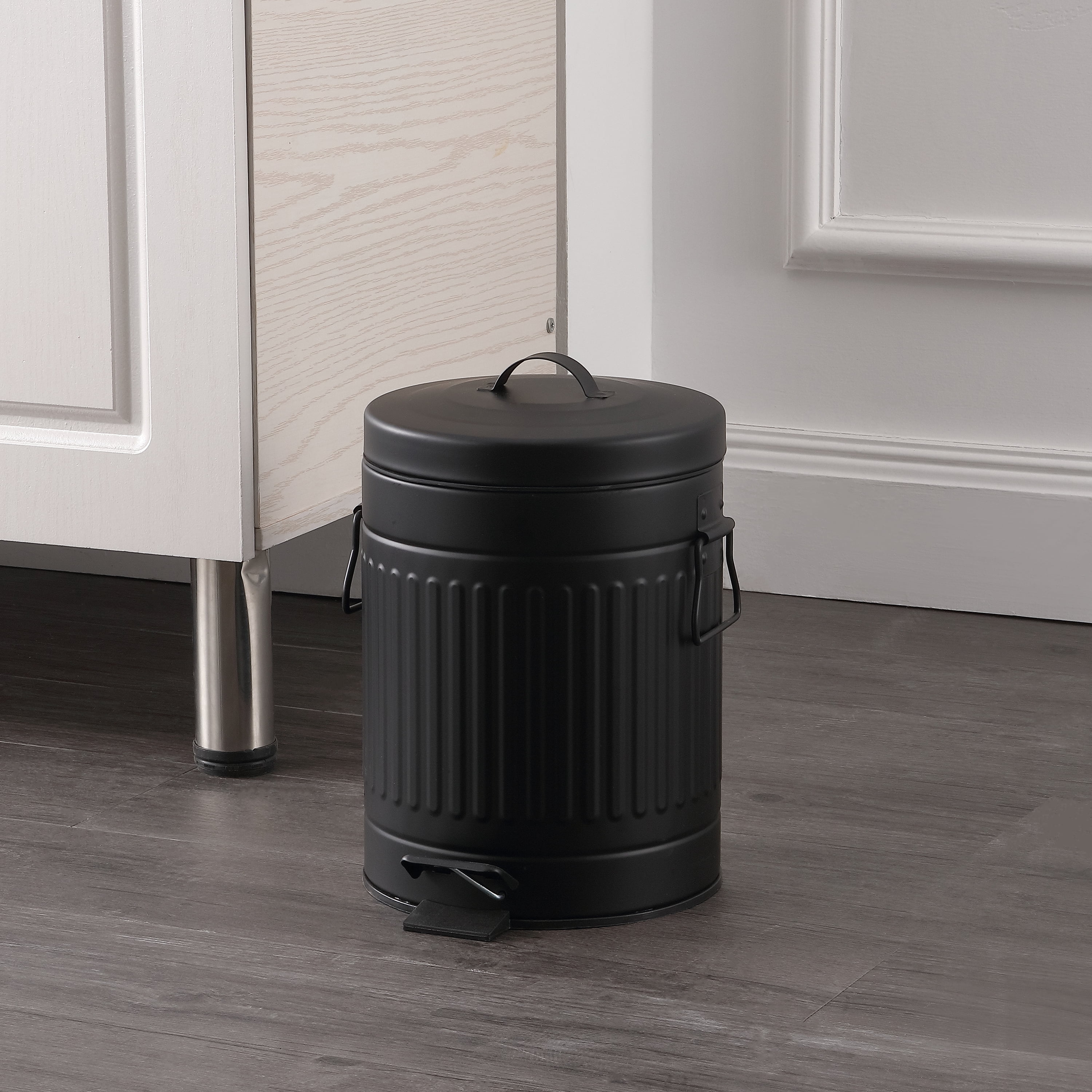 happimess Theo Retro 8-Gallon Step Trash Can with Soft-Close Lid and FREE Mini Trash Can, Charcoal Black, HPM1018B