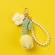 thumbnail image 1 of Llavero con tulipán tejido a mano de lana, colgante para mujer, bonito adorno para bolso de teléfono móvil con flores abullonadas, 1 of 4