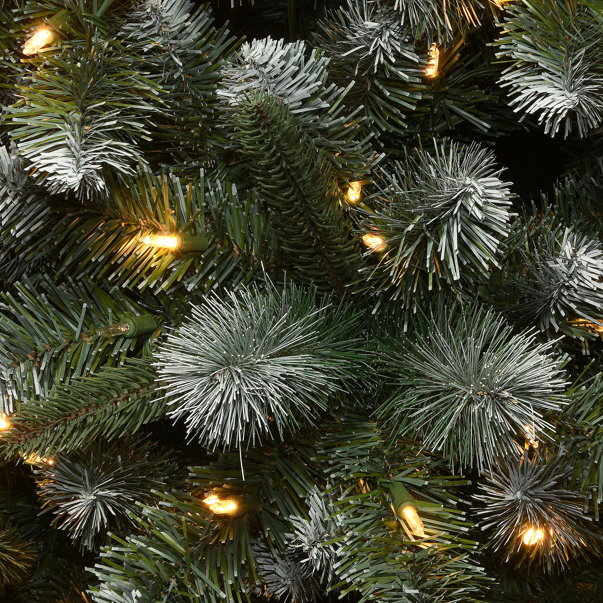 Finley Home 7.5' Classic Pine Clear Pre-lit Slim Christmas Tree 