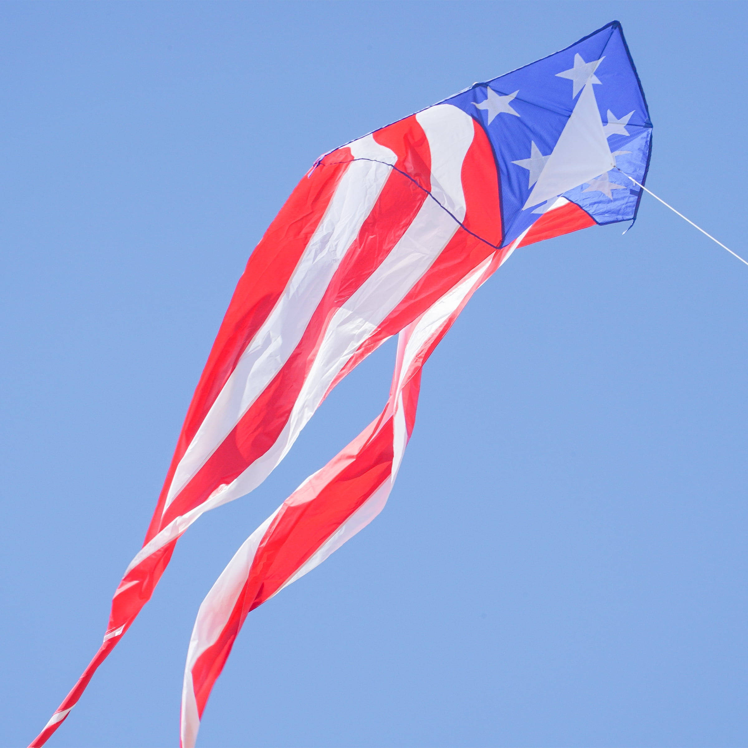 In the Breeze 3012 — Patriotic Delta Kite with 19-1/2-Feet Flowing Tails — Stars and Stripes Easy-Flying Kite