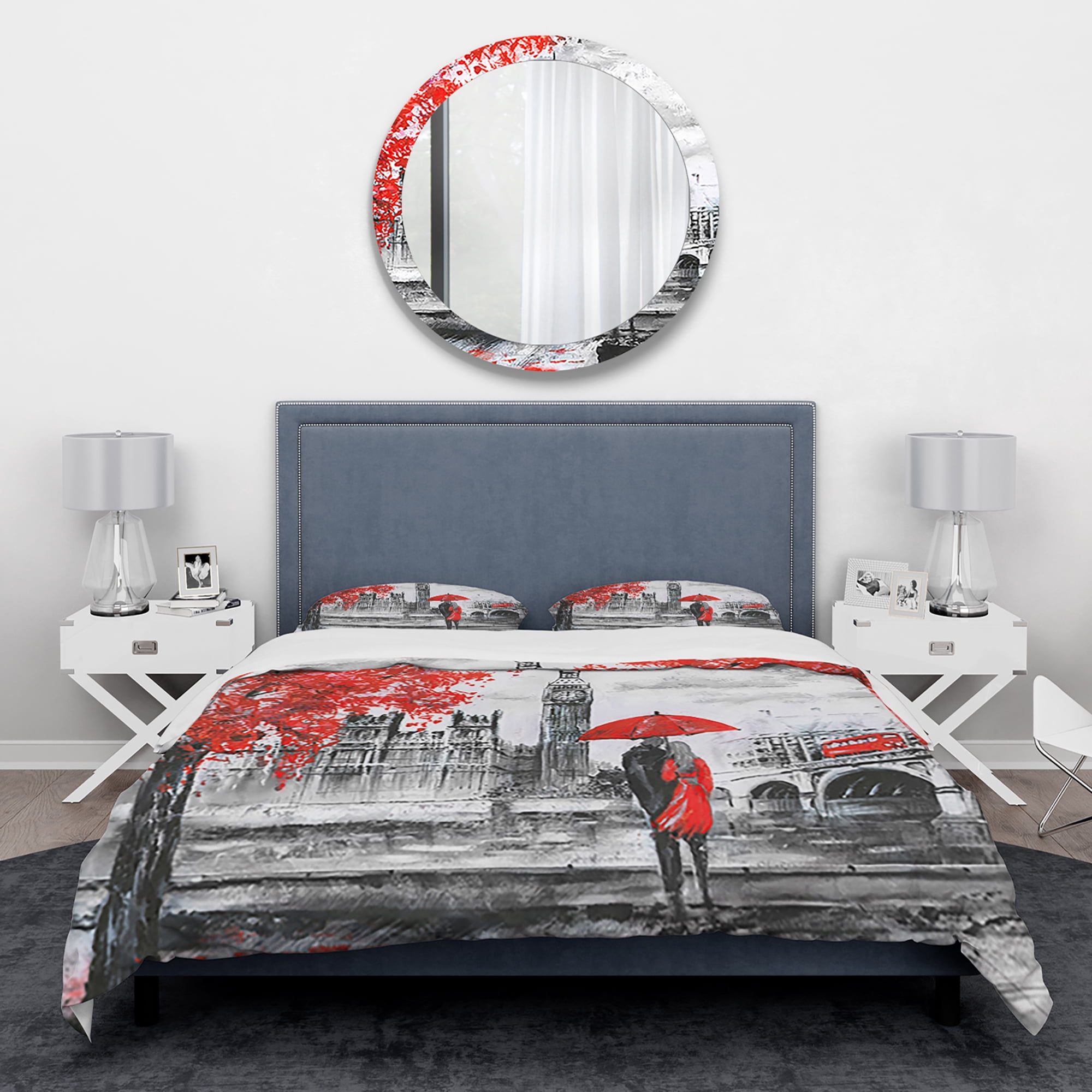 Designart 'Couples Walking in Paris' London UK Duvet Cover Set