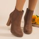 thumbnail image 4 of NECHOLOGY Botas Mujer Adulto Femenino Zapatos Botines mujer Moda mujer Flock otoño suela gruesa tacones cuadrados Slip On Botines cortos zapatos de punta redonda (Brown, 8), 4 of 5