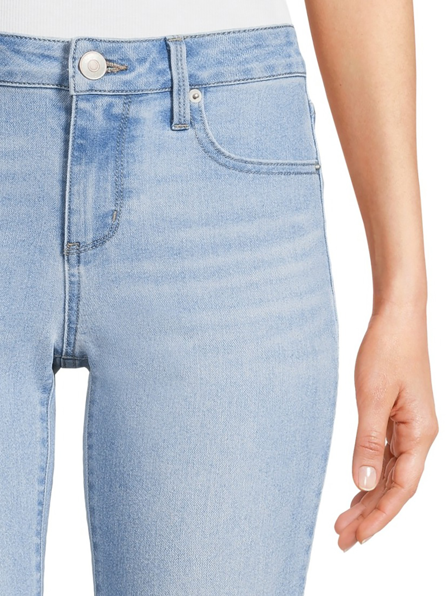No Boundaries Juniors Mid Rise Bootcut Jeans, Sizes 1-21 - Walmart.com