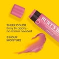 thumbnail image 2 of Bálsamo para labios Burt's Bees, suave y duradero, con forma de hibisco, paquete de 2, 2 of 9
