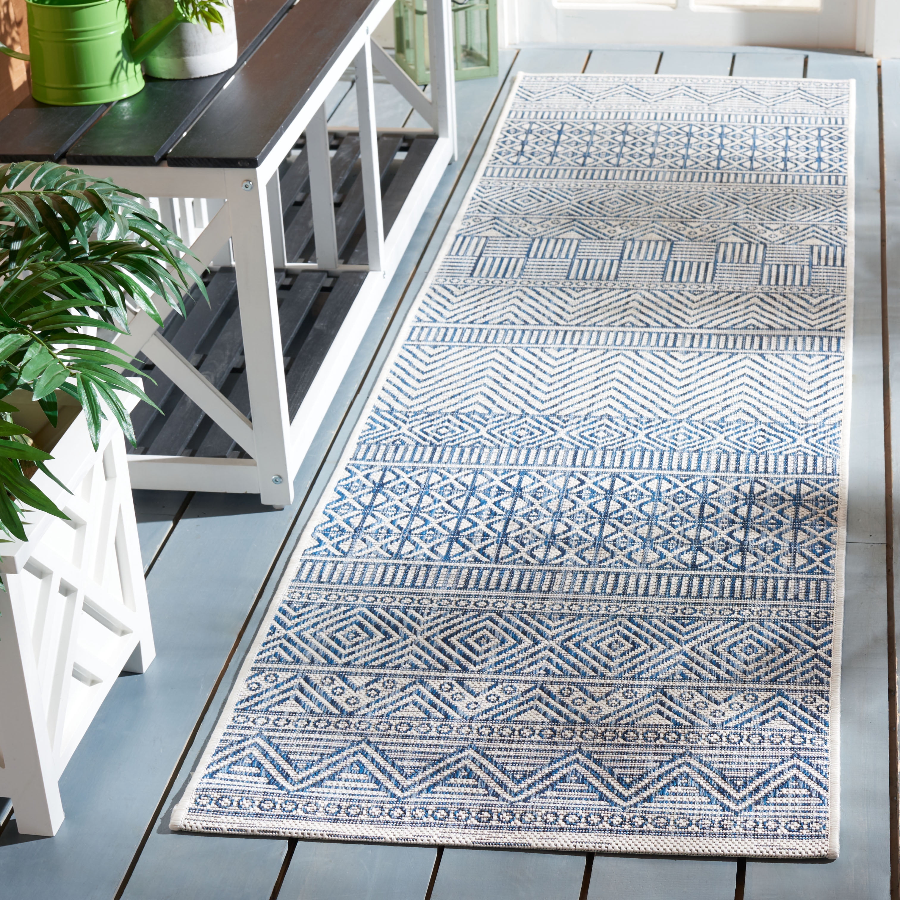 SAFAVIEH Courtyard Altan Geometric Indoor/Outdoor Runner Rug, Ivory/Navy, 2'3" x 14'