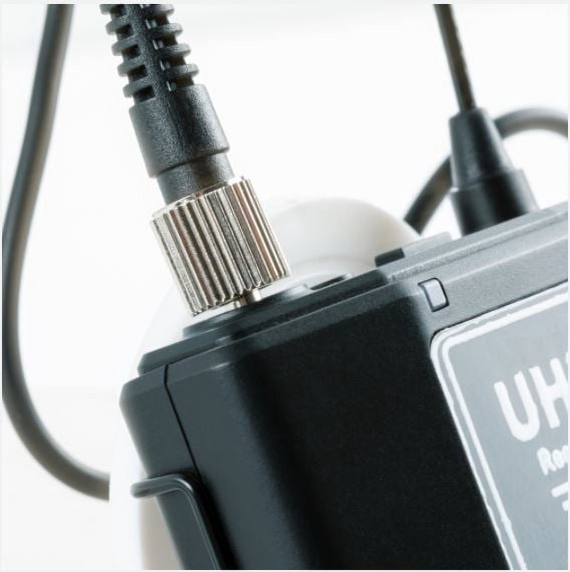 Ultimaxx Wireless Mic Kit with Lavalier Mic, Cables, Carry Case and Handheld Mic