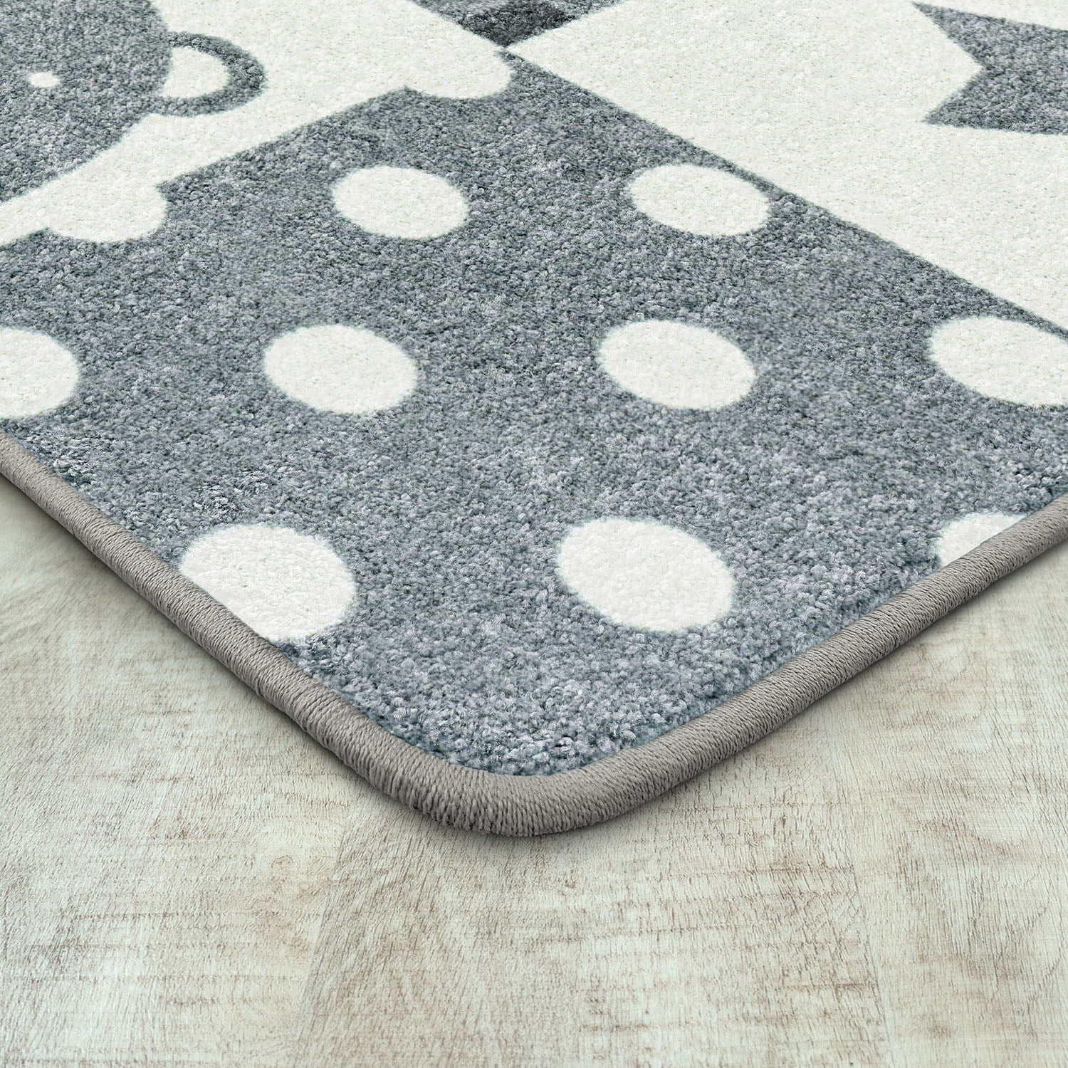 Patchwork Boy 5'4" x 7'8" area rug in color Cloudy